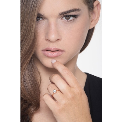 18k white and rosé gold ring with diamonds 