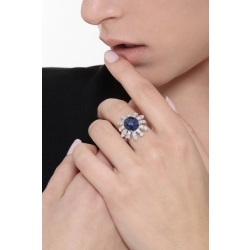 Halo ring white gold 18k with diamonds and blue sapphire 2