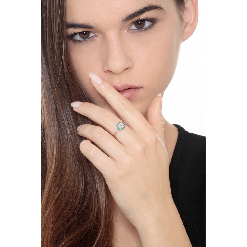 White gold 18k ring with diamonds and halo emeralds 