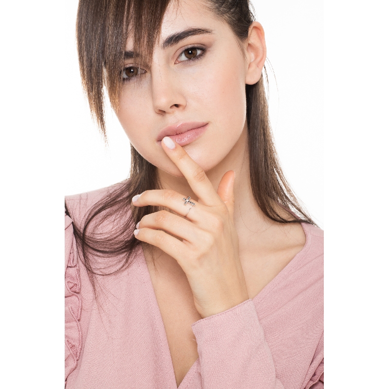 White gold 18k cross ring with black and white diamonds 