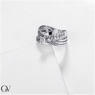 18k white gold double bands ring with diamonds