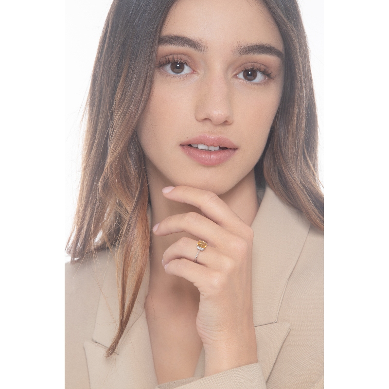 Ring in white gold 18k with citrine