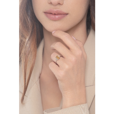 Ring in white gold 18k with citrine