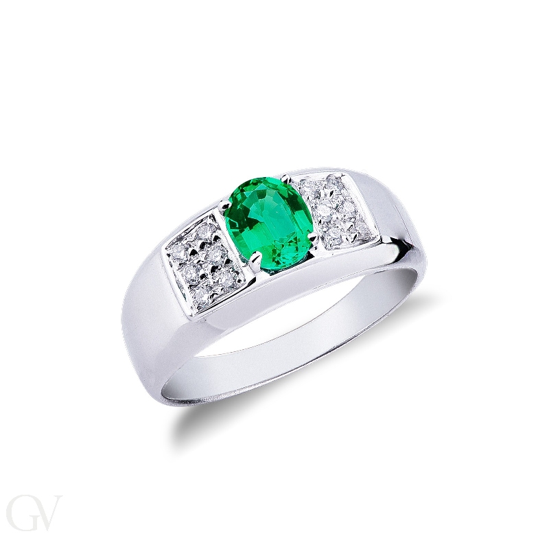 18k white gold ring with diamonds and emerald 