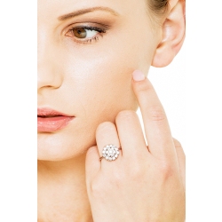 White gold 18k ring with diamonds  2