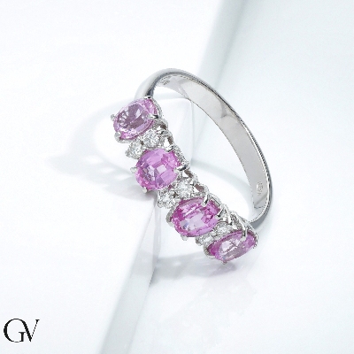 18k white gold ring with four pink sapphires and diamonds 