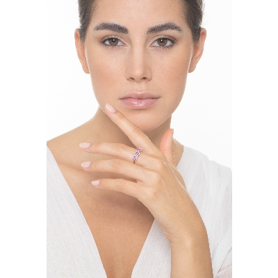 18k white gold ring with four pink sapphires and diamonds 