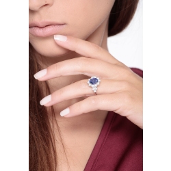 Halo ring with a blue sapphire and diamonds white gold 18k  2