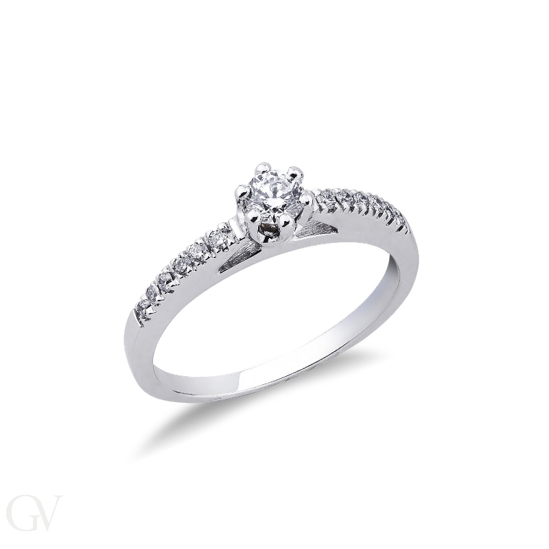 Solitaire type ring with diamonds white gold 18k