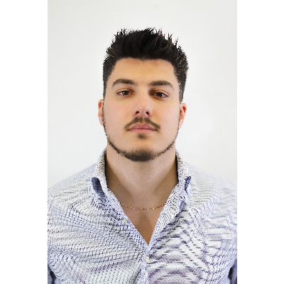 Small figaro necklace in 18k yellow gold