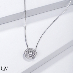 Necklace in white gold 18k with diamonds 2