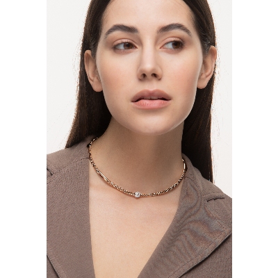 White and rose gold choker necklace with diamonds