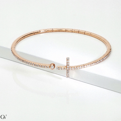 Bracciale flessibile in oro rosa 18k con Croce in diamanti