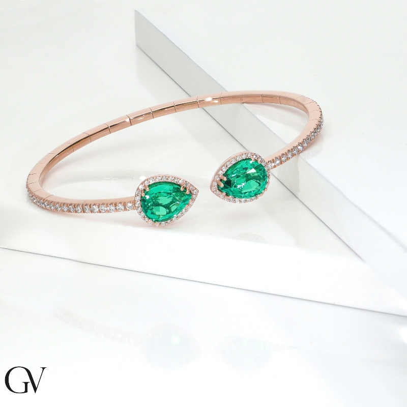 Bracelet in rose gold with 2 emeralds and diamonds 