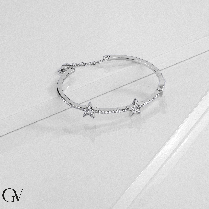 Diamond star bracelet in white gold