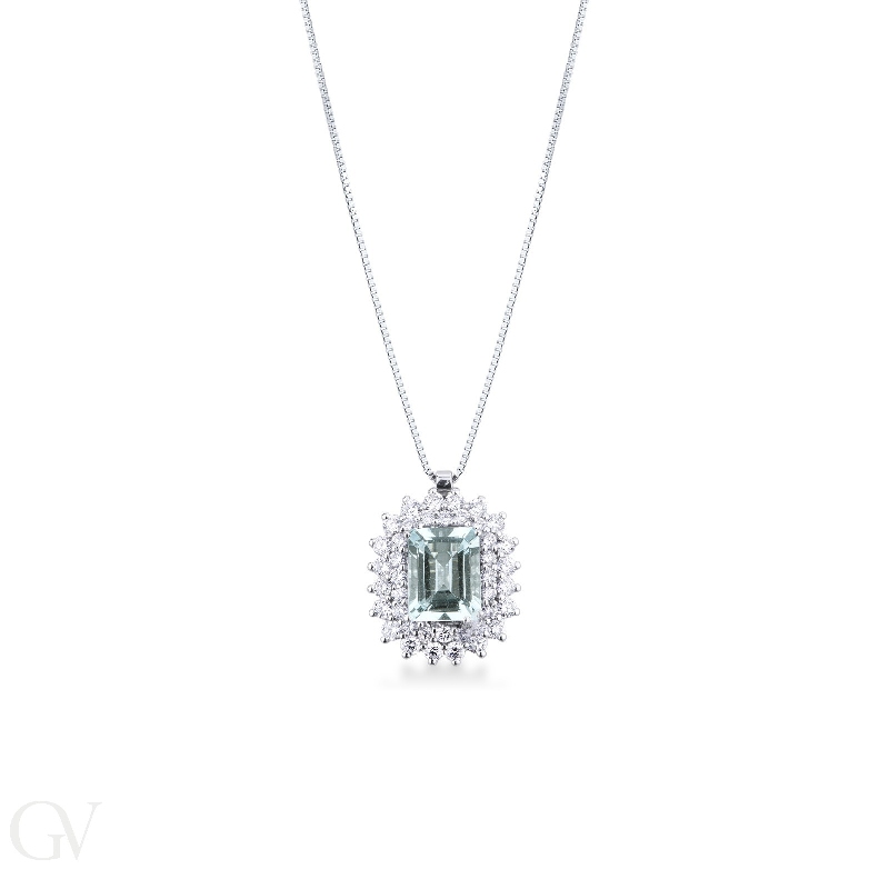 Necklace with emerald cut aquamarine crowned by diamonds