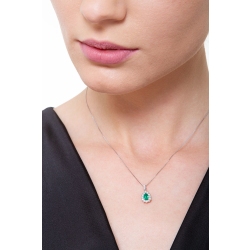 Necklace with pear cut emerald crowned by diamonds 2
