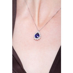 Necklace with pendant, central pear cut blue sapphire and diamonds 2