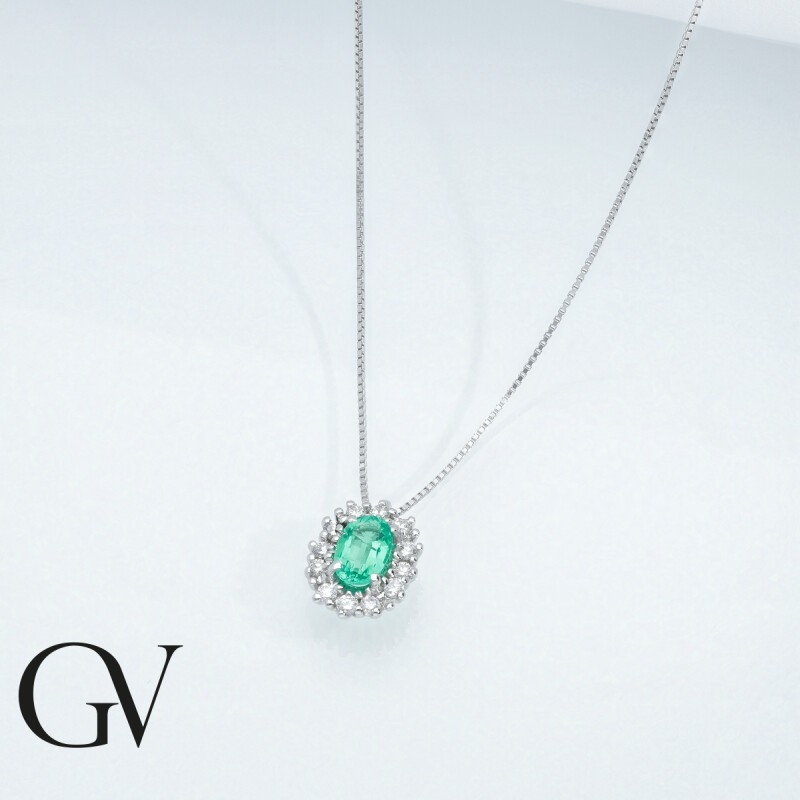 18k white gold Halo necklace, emeralds and diamonds