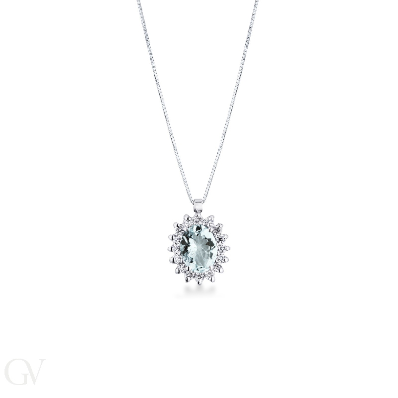 18k white gold necklace with aquamarine pendant