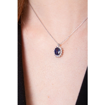 Necklace with sapphire and diamond pendant
