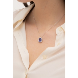 Collana e ciondolo in oro bianco 18k con tanzanite ovale e diamanti 2