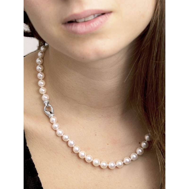 18k white gold lobster claw closure for pearl necklace