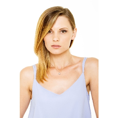 6 petals flower pendant in 18k white gold and diamonds