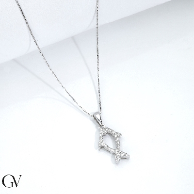 Little fish pendant with diamonds