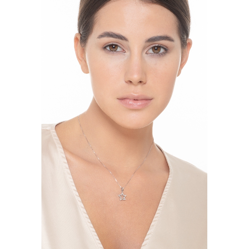 Star pendant in 18k white gold with diamonds