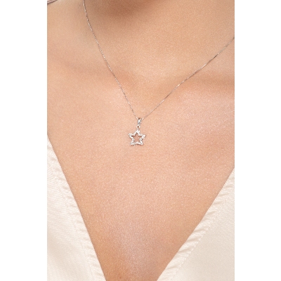 Star pendant in 18k white gold with diamonds
