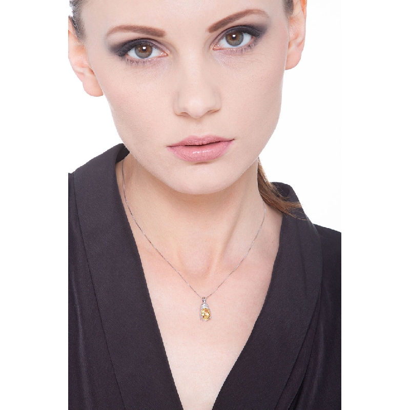 White gold 18k citrine pendant with diamonds 