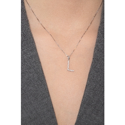 White gold 18k pendant with letter L in diamonds 