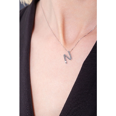 18k white gold letter N with solitaire diamond