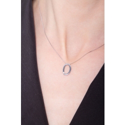 Collana lettera O in oro bianco 18k con diamante 2
