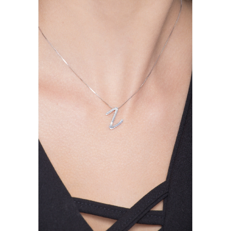 18k white gold letter Z with solitaire diamond