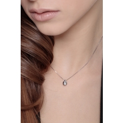 18k white gold necklace with tear drop pendant and diamond 2