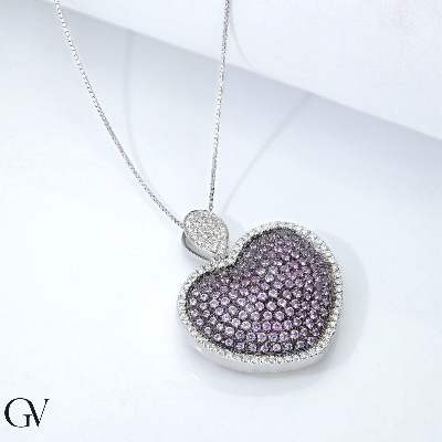 Heart pendant with pink sapphire and diamonds 