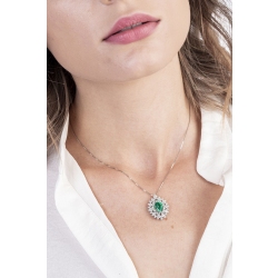 Necklace with pendant, central emerald and a fancy crown of diamonds 2