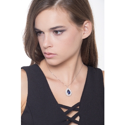Necklace with pendant, central pear cut blue sapphire and 3 rows of diamonds