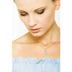 Collana in oro bianco 18k con cerchi in diamanti 2