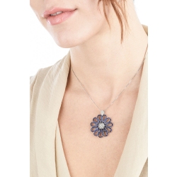 Flower pendant with 11 sapphire petals and diamonds 2
