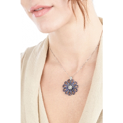 Flower pendant with 11 sapphire petals and diamonds
