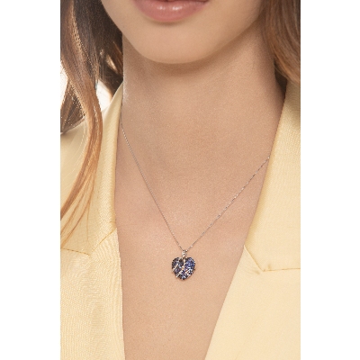Necklace in white gold 18k with heart diamonds pavé and blue sapphires 