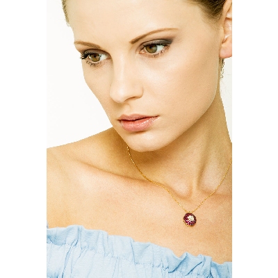 18k yellow gold necklace with pavè pendant, rubies and diamonds