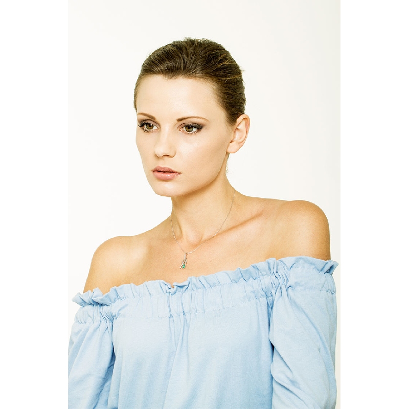 Snake pendant with emerald and diamonds