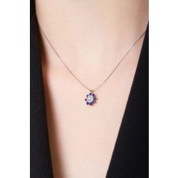 Little pendant with diamonds and blue sapphires 2