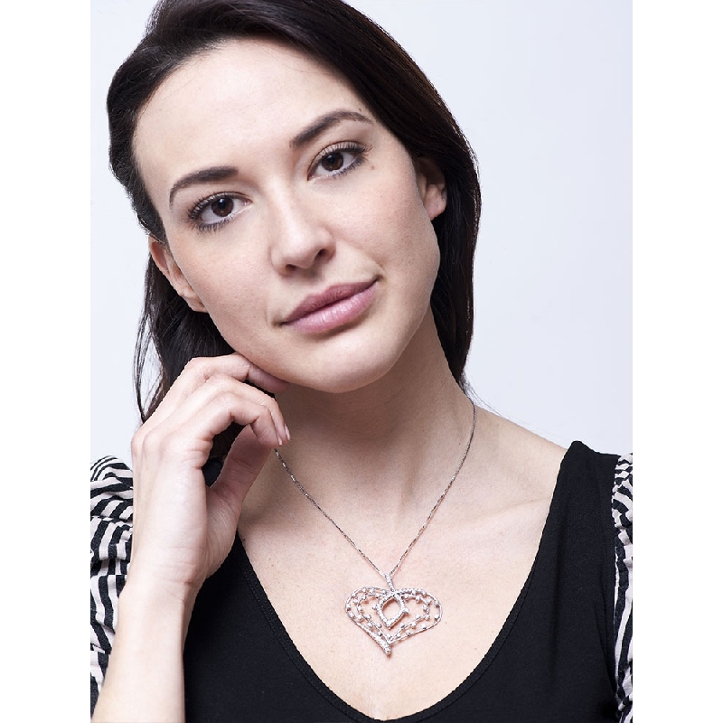 Fancy heart pendant with diamonds 
