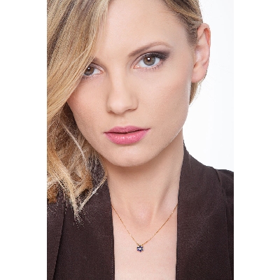 Collana in oro giallo 18k con fiore in zaffiri blu e diamante