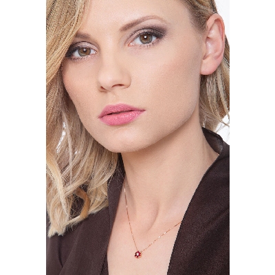 Little flower pendant in 18k rose gold with diamonds and rubies